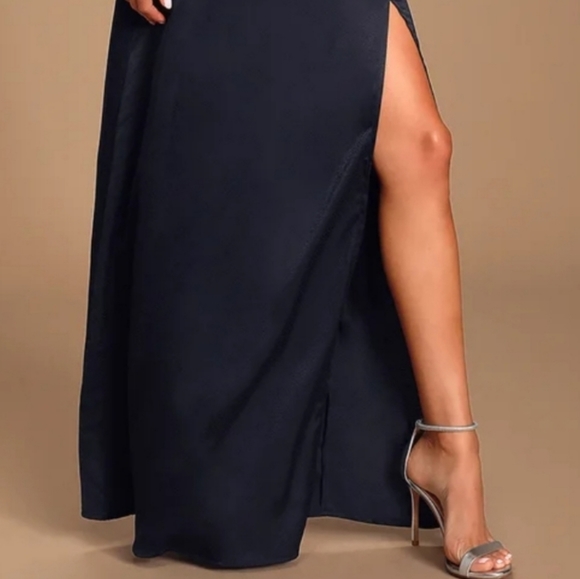 LAST CHANCE-Lulu's-Navy Print Satin lux Dress - Picture 5 of 8